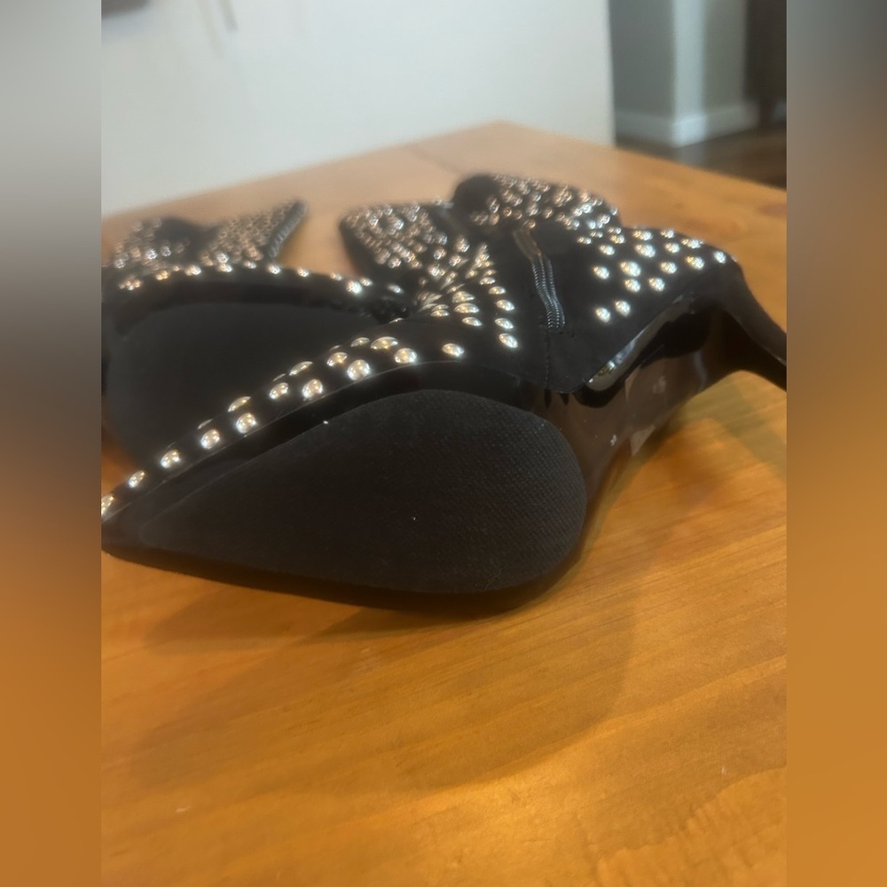 NWOT Lauren Lorraine Haddie Black With Silver Studded Heeled Boots - Picture 7 of 10